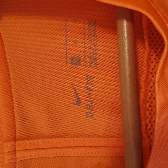 Nike Dri-fit Tee - Picture 3 of 3